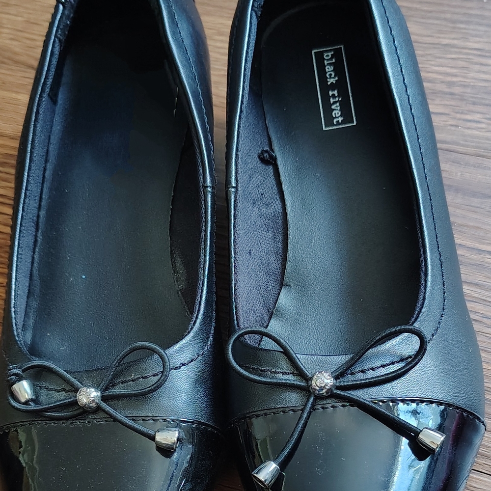 Women's Black Wedge Shoe